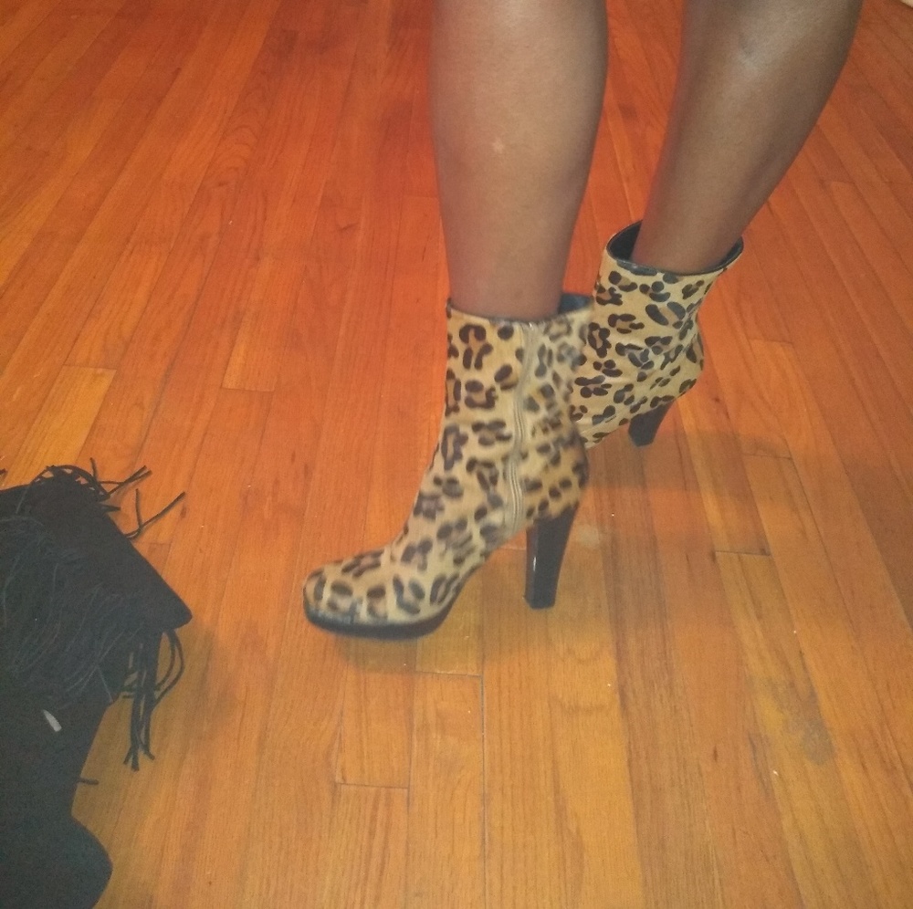 Leapord calf skin boot
